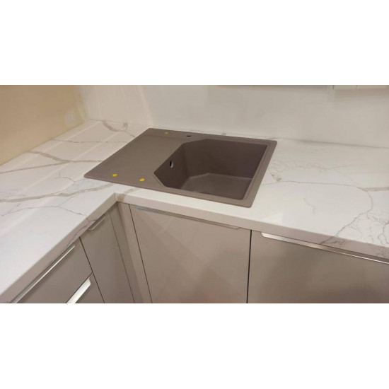 7400 Калакатта Дофине Avant Quartz (Авант)